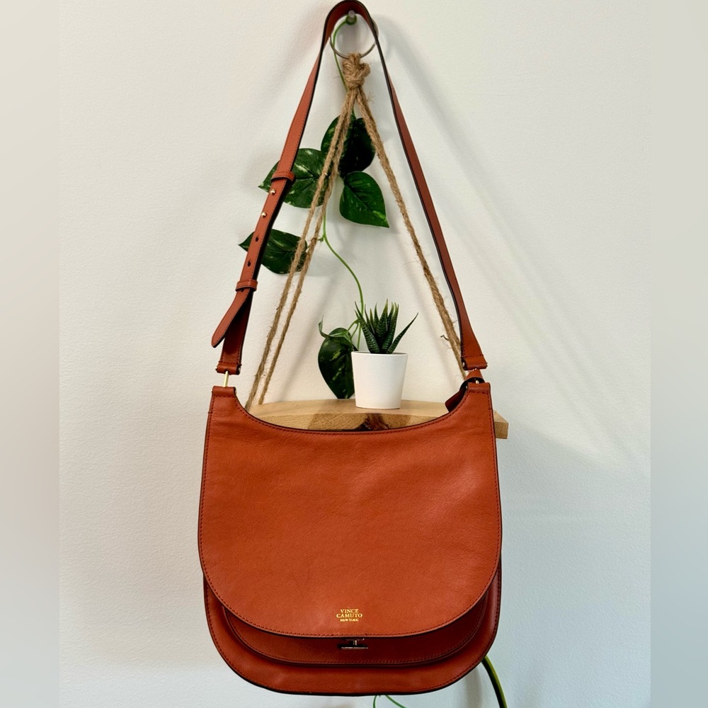 Vince Camuto Elyza Pebbled Leather Tote in Cajun Spice– Excellent Condition.